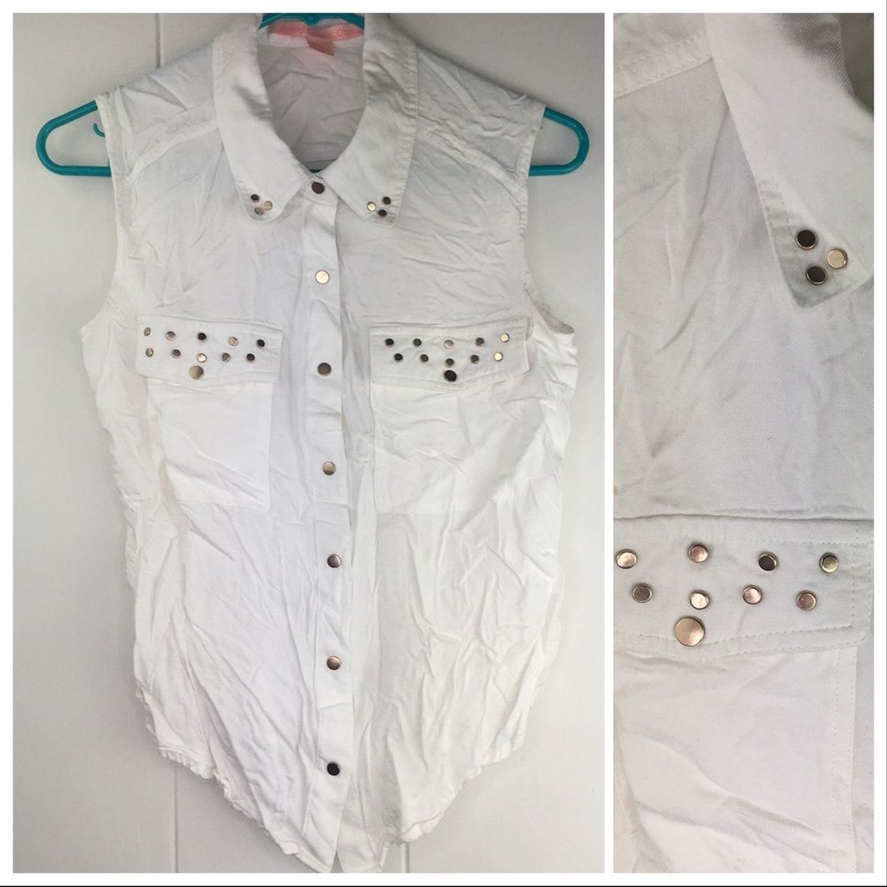 Junior M White Gold Stud Sleeveless button down Cold Back Top